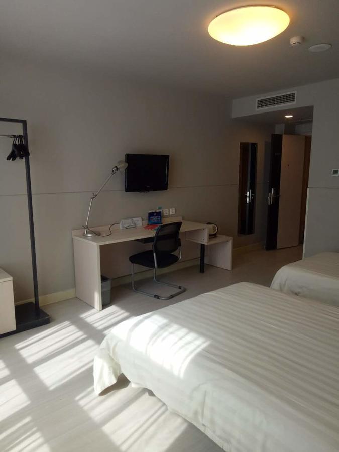 Jinjiang Inn Beijing Tongzhou East Xinhua Street Guyunhe מראה חיצוני תמונה